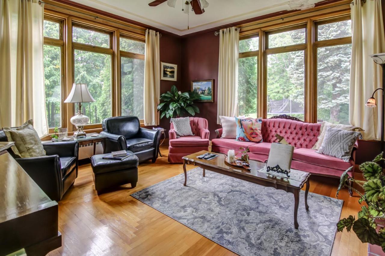 Maison d'hôtes Chateau Murdock Et Esthétique 1950 Chicoutimi